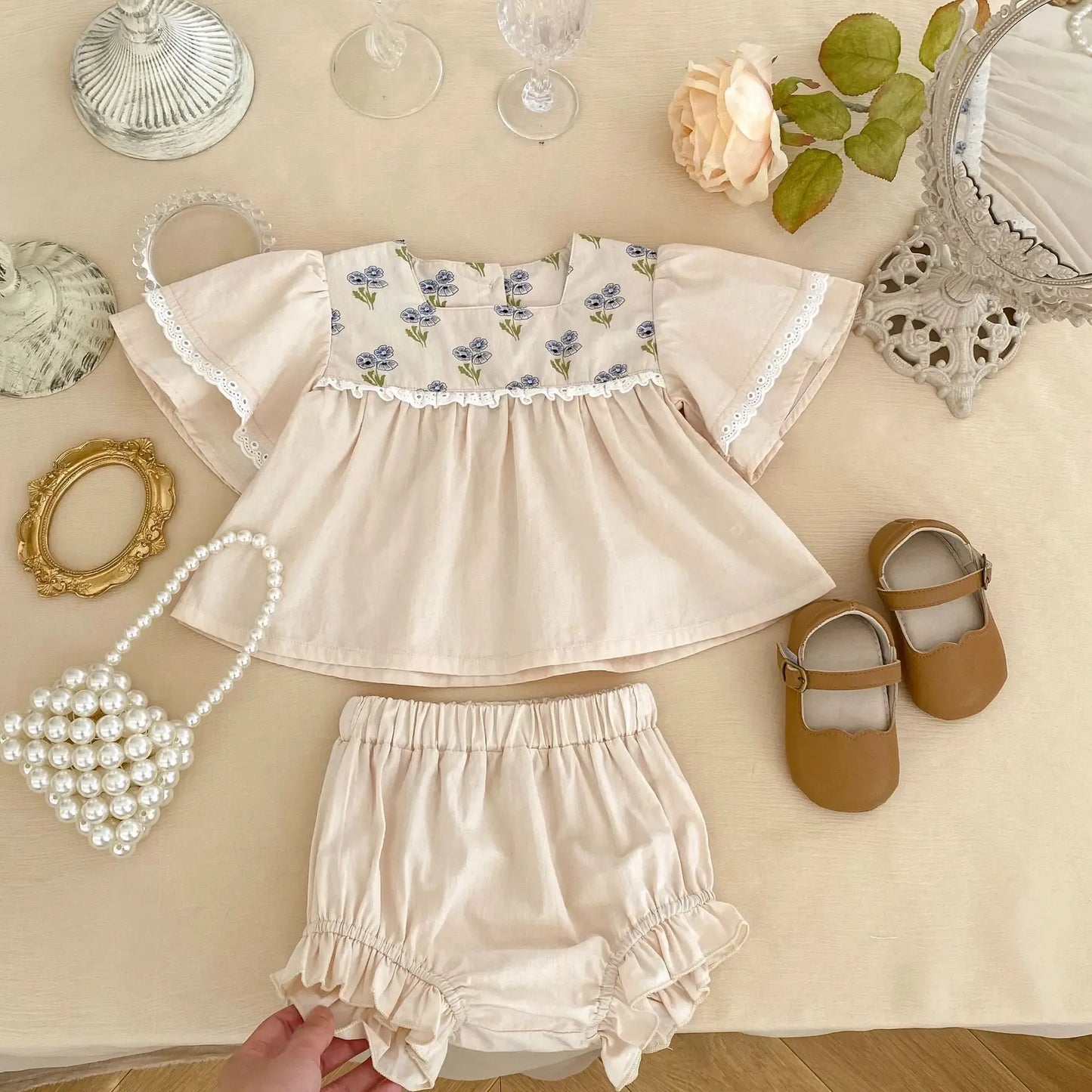 半袖セットアップ ベビーセットアップ 2点セット フライングスリーブチュニックブラウス+フリルブルマパンツ ベージュ【mh0004535】