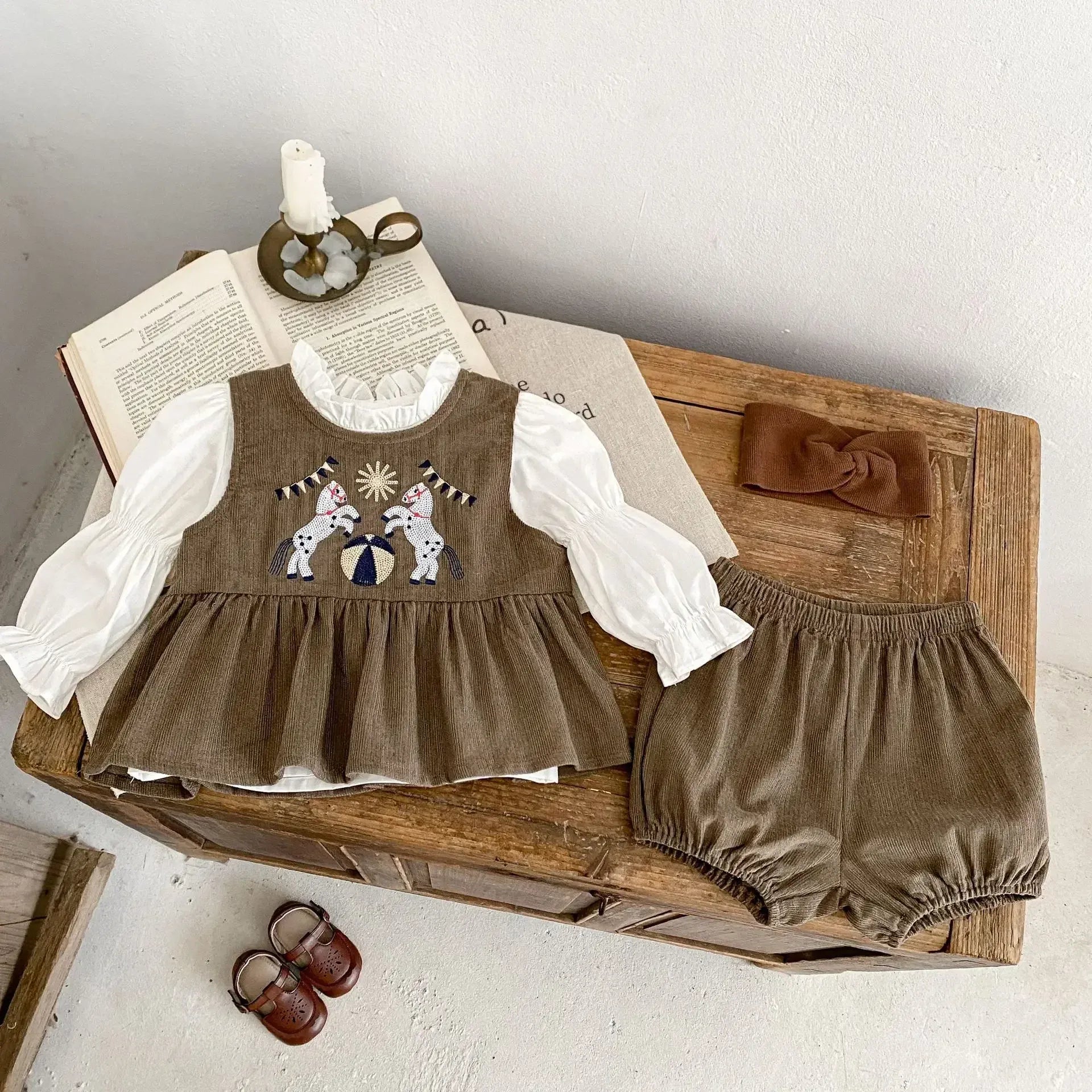 ノースリーブセットアップ ベビーキッズセットアップ 2点セット/トップス サーカス刺繍ノースリーブペプラムチュニック+バルーンショートパンツ/長袖バブルスリーブブラウス【mh0007172】