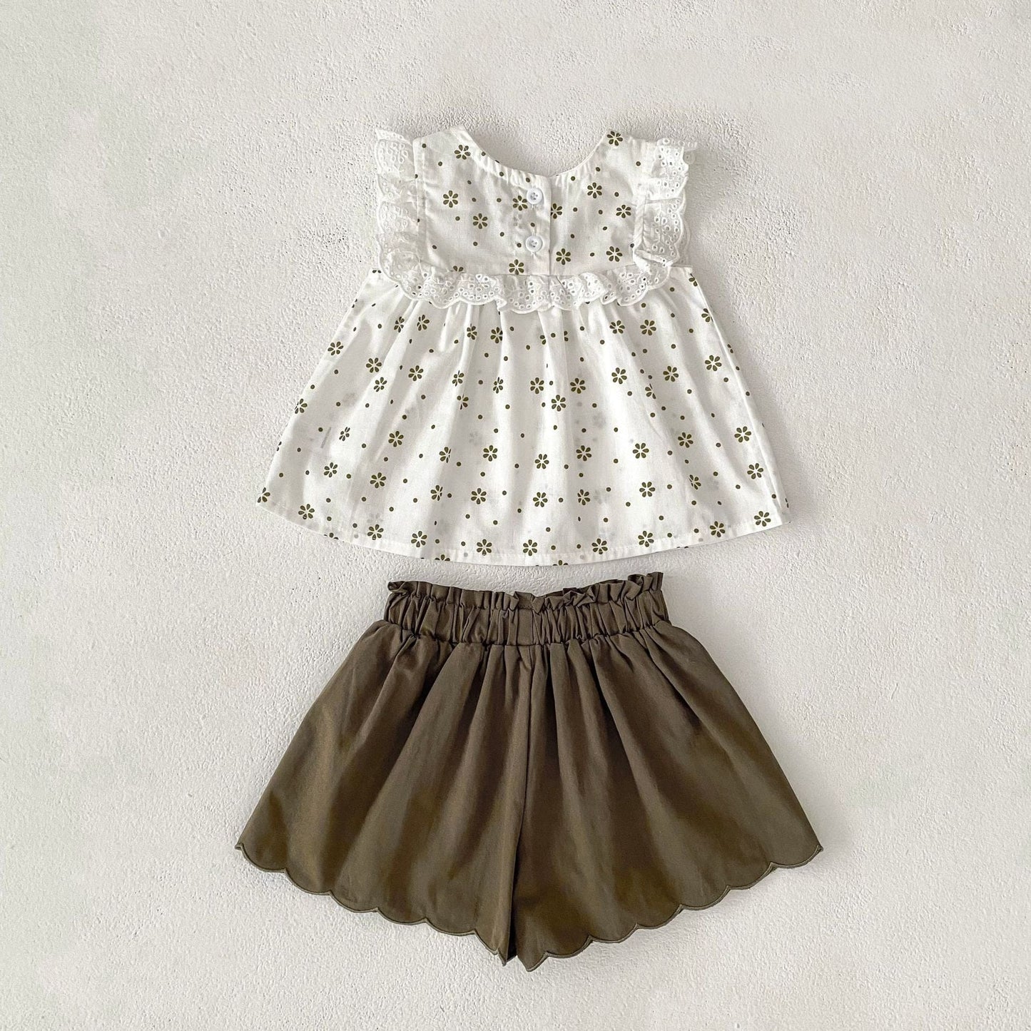 ノースリーブセットアップ フラワープリントノースリーブブラウス+ショートパンツセットアップ 2点セット【mh0010155】