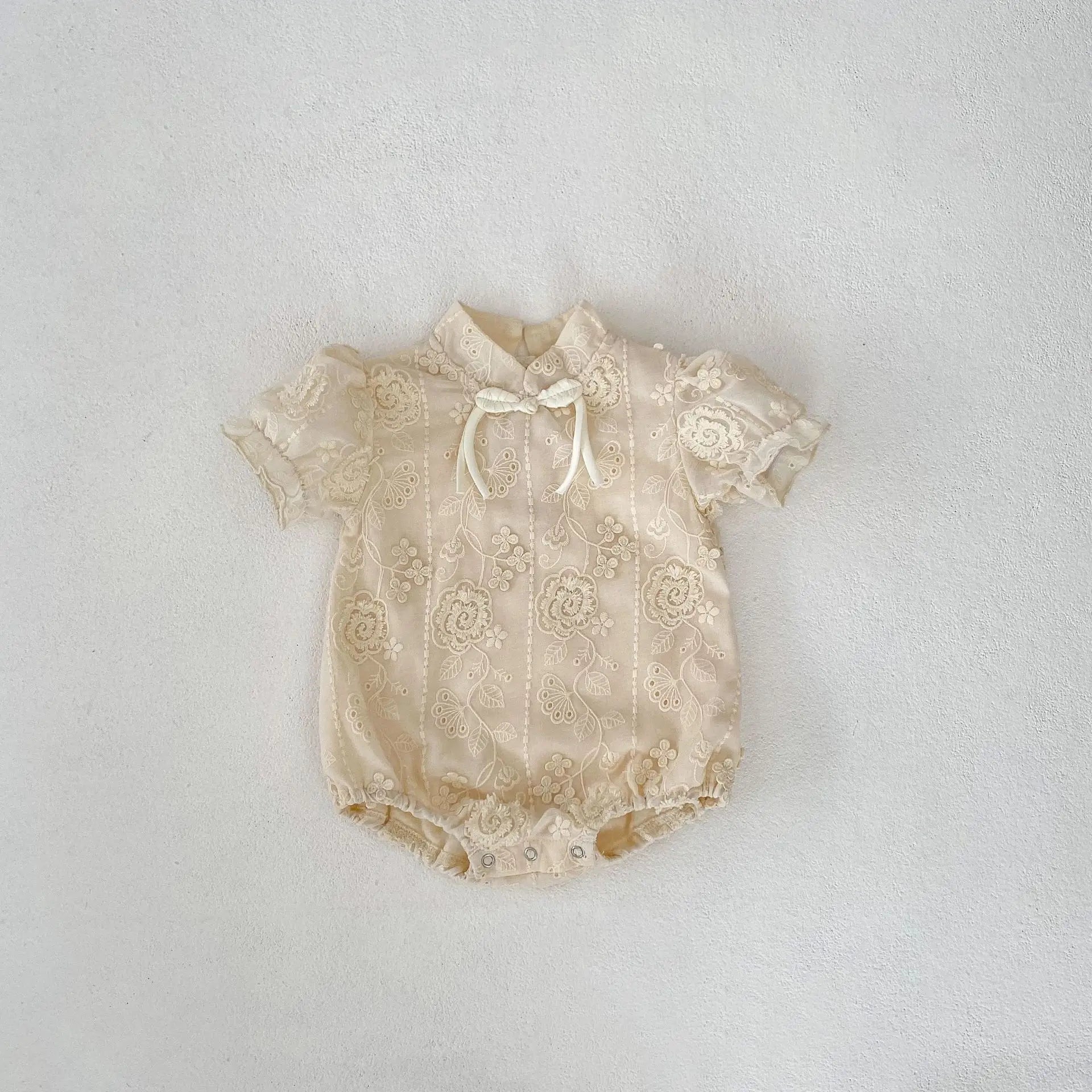 半袖ロンパース Apricot / 66cm 0-6m ベビーロンパース 半袖チャイナドレスボディスーツ フリルレース アプリコット【mh0005539】