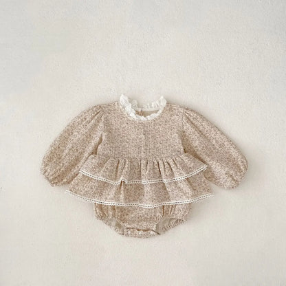 長袖ロンパース Apricot / 66cm 0-6m ベビーロンパース ダブルフリルペプラムフラワプリント長袖パフスリーブボディスーツ【mh0007232】