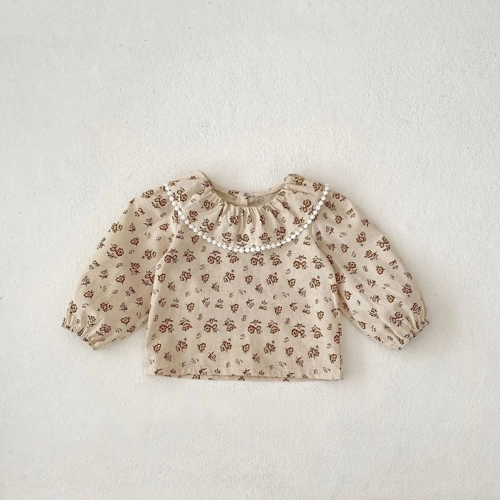 長袖セットアップ apricot tops / 73cm 6-9M / 取り寄せ（7〜35日） ベビーキッズトップス/ワンピース フラワー小花柄プリントラッフル襟長袖ブラウス/ノースリーブ刺繍ポケットジャンパースカート【mh0007176】