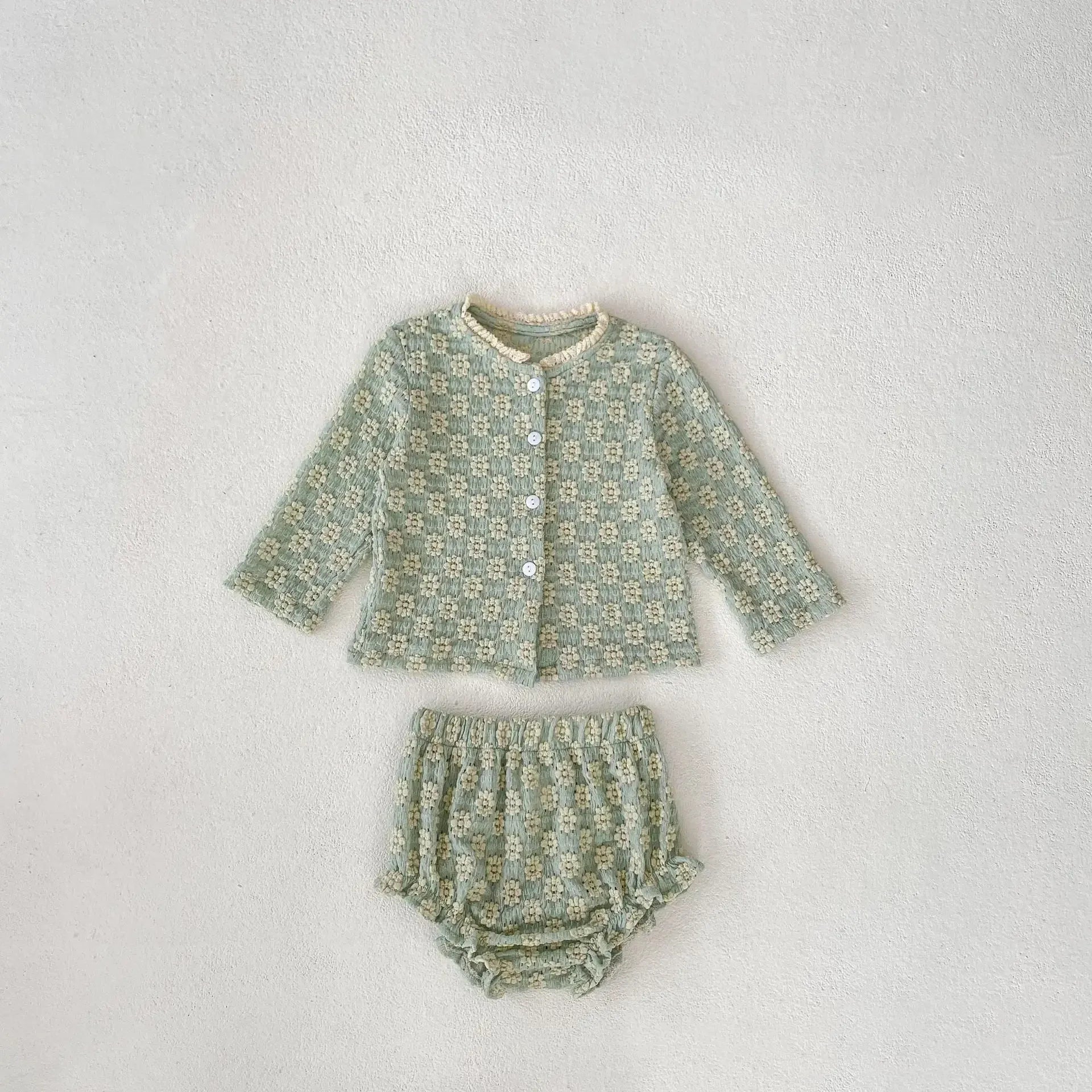 長袖セットアップ Blue / 66cm 0-6m ベビーセットアップ 2点セット フラワー柄レースニットカーディガン+フリルブルマパンツ 2カラー【mh0007097】