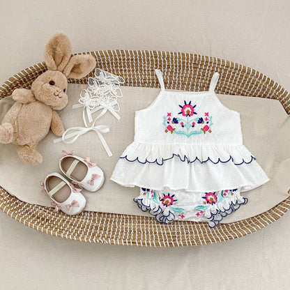 ノースリーブセットアップ Creamy White / 73cm ボヘミアン刺繍キャミソールトップス+フリルショートパンツセットアップ 2点セット【mh0010161】