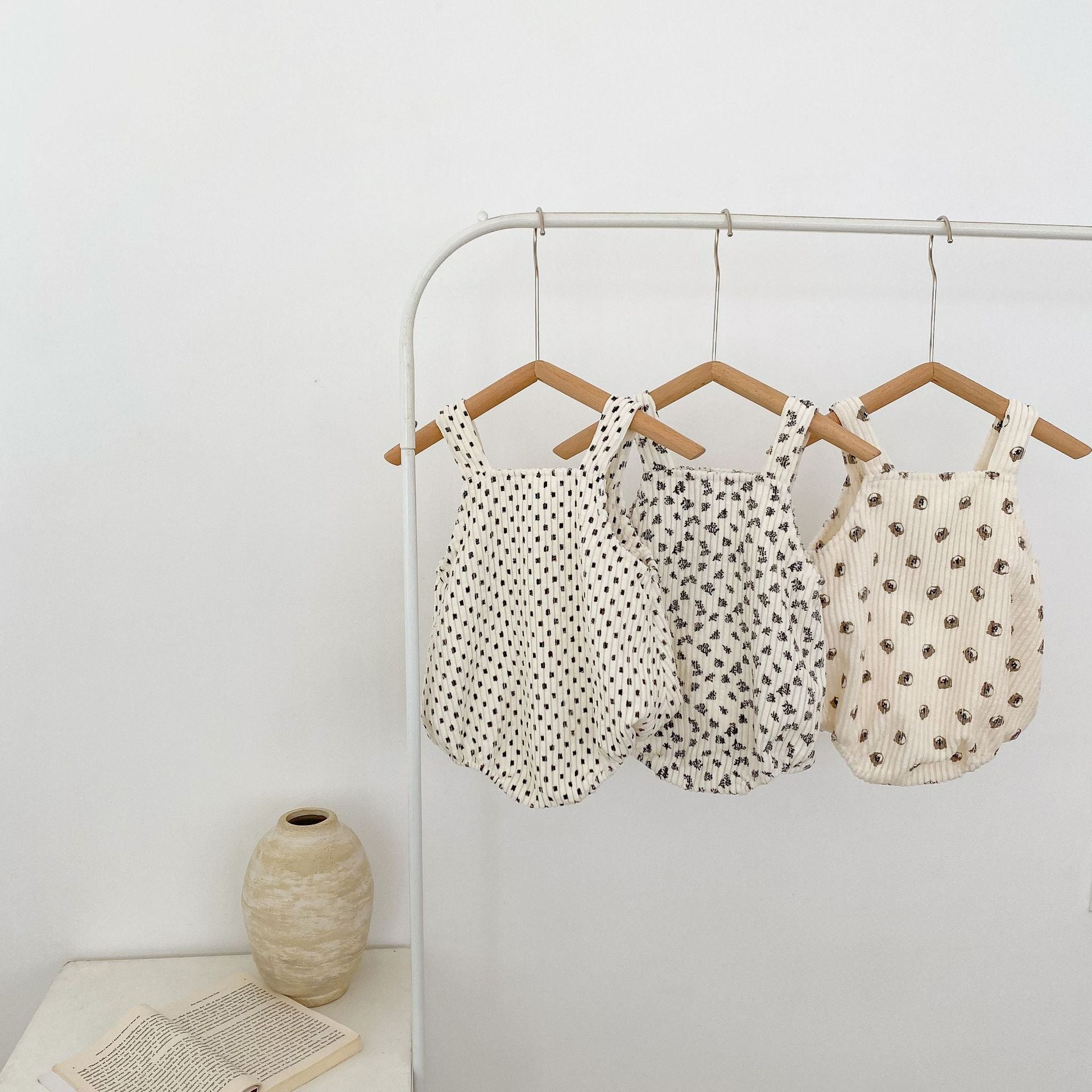 ノースリーブロンパース Flower Print Corduroy Jumpsuit フラワー コーデュロイ ロンパース【mh0011991】