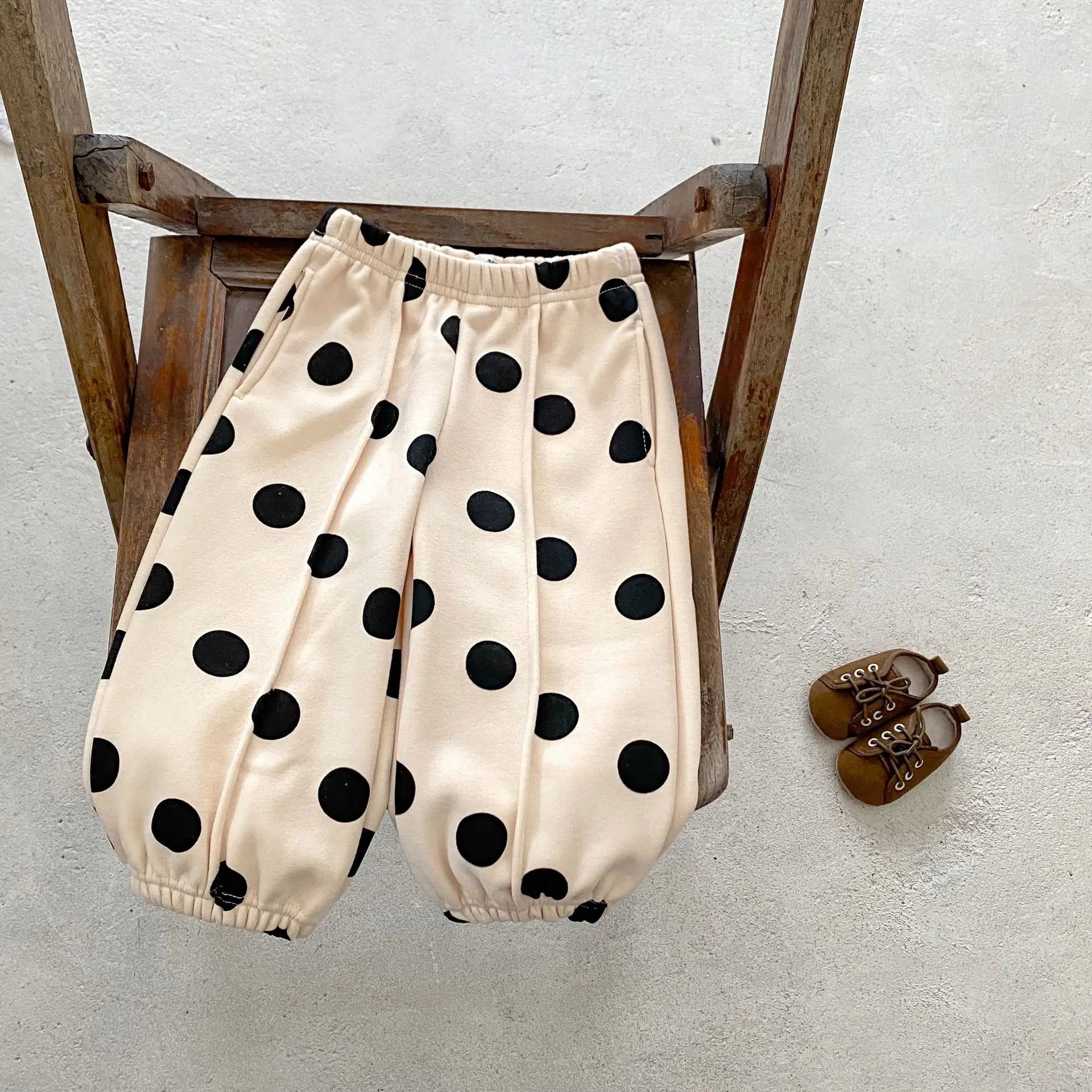 ロングパンツ・スウェットパンツ ベビーキッズパンツ コインドットプリントセンタープリーツ裏フリースロングスウェットパンツ【mh0007924】