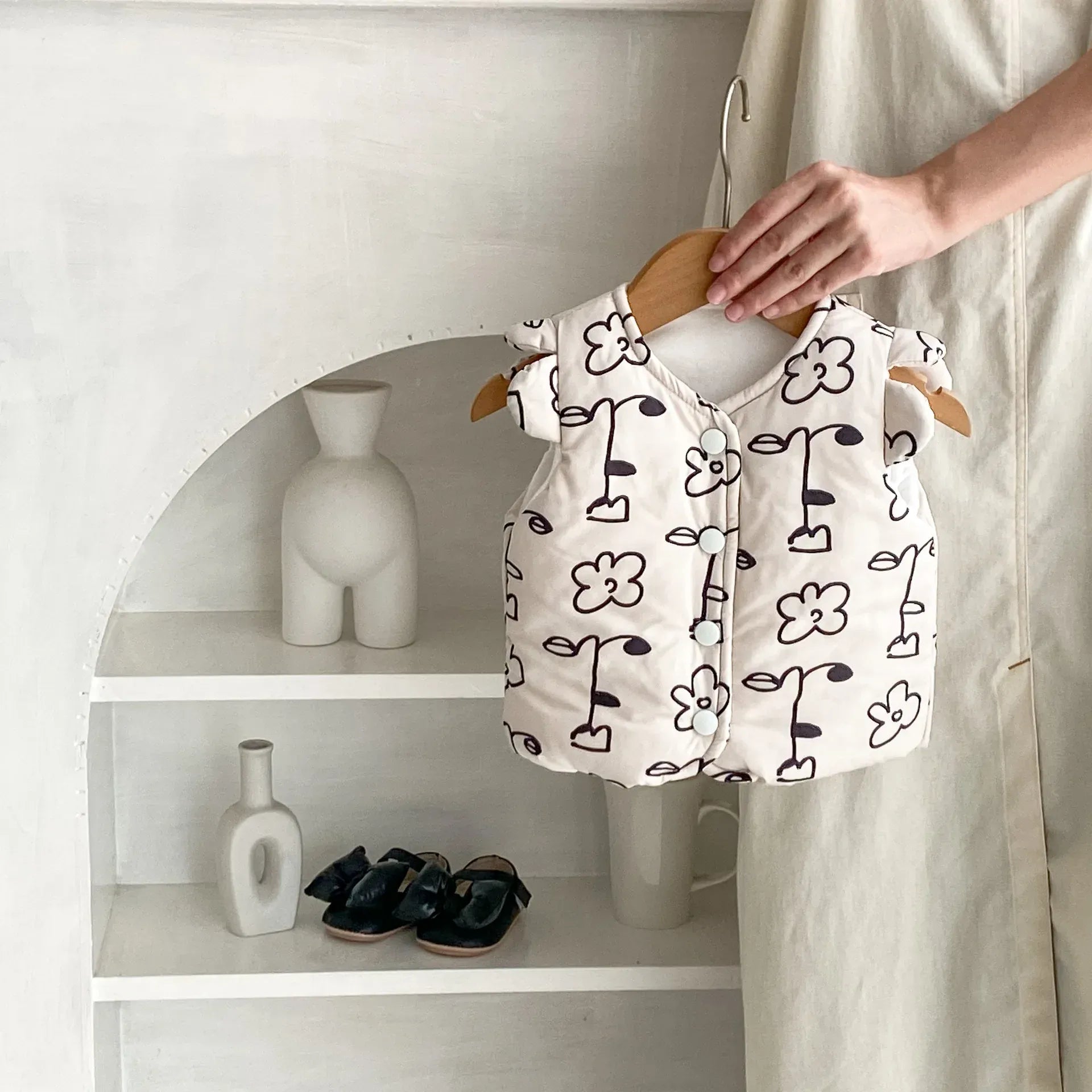 ベスト ベビーベスト 北欧風フラワープリントショルダーフリル前あきアウターベスト【mh0008258】