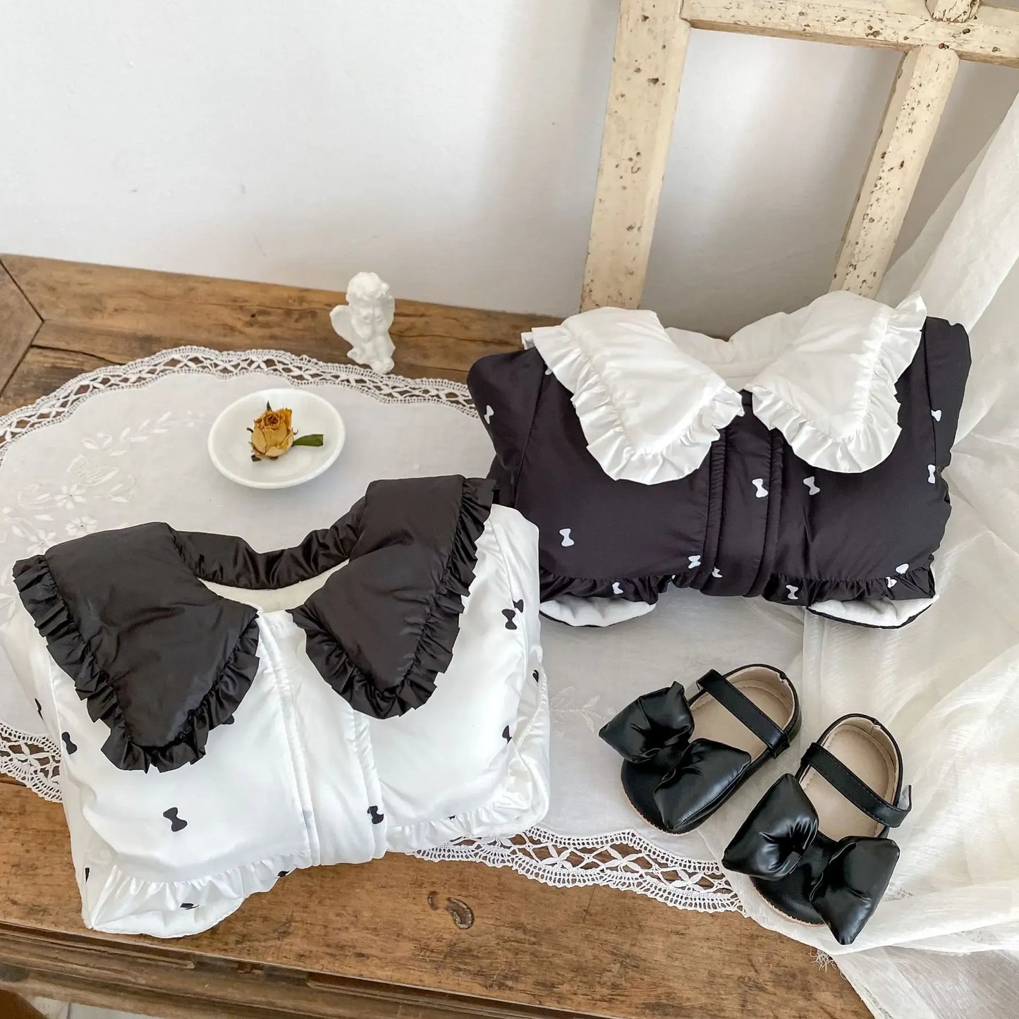 ショートコート・ジャケット・ジャンパー ベビーアウター リボンプリントフリルビッグ襟パデッドジャケットコート【mh0008278】