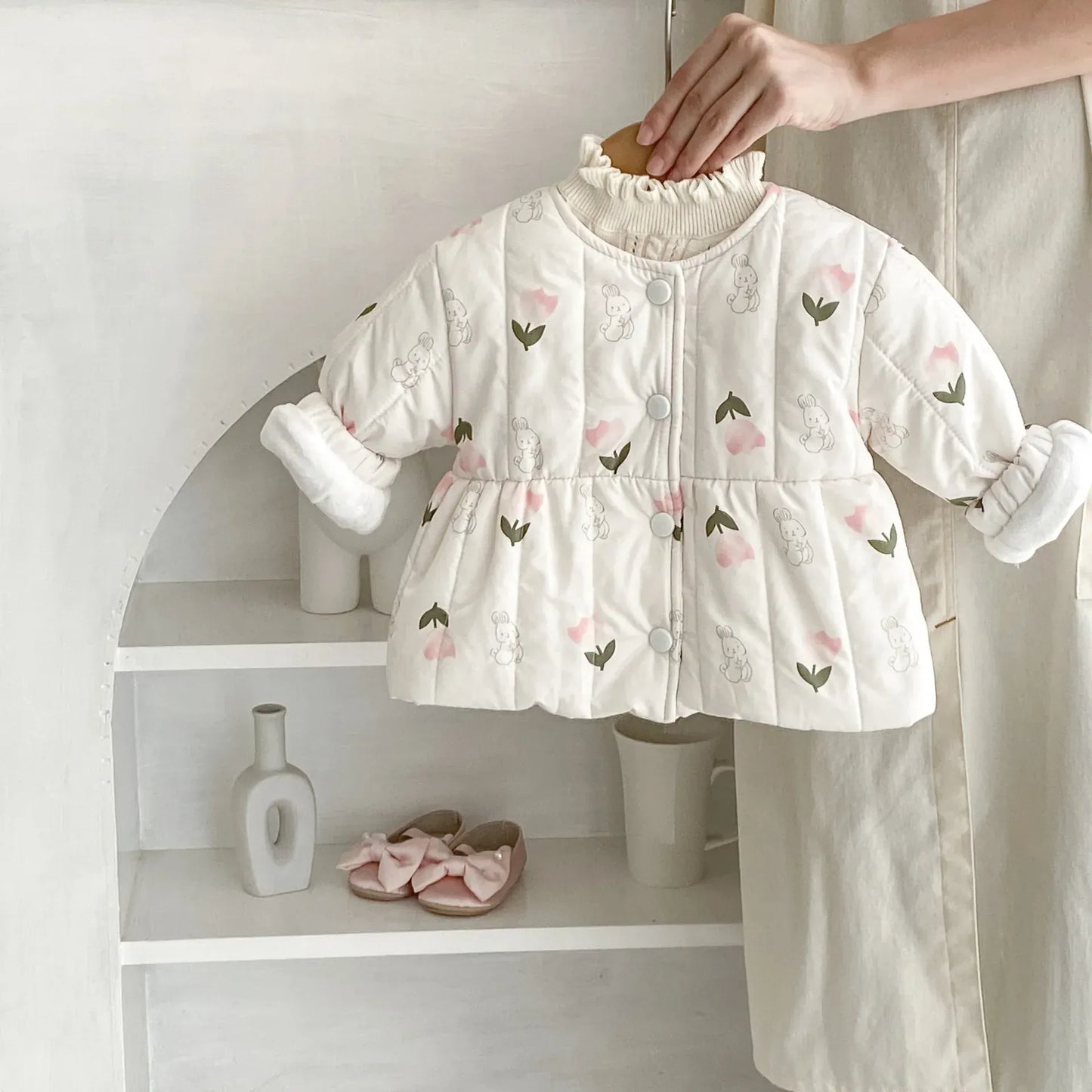 ショートコート・ジャケット・ジャンパー ベビーアウター チューリップフラワーうさぎプリントキルティングノーカラージャケットコート【mh0008280】