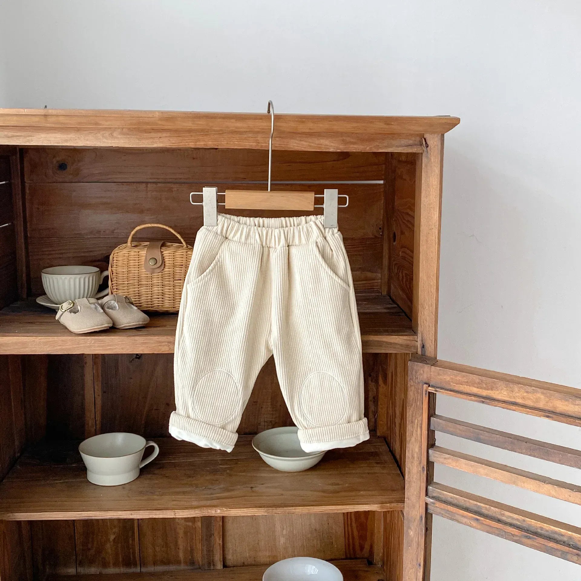 ロングパンツ・スウェットパンツ ベビーパンツ コーデュロイ膝パッチ裏フリースロングパンツ【mh0008501】