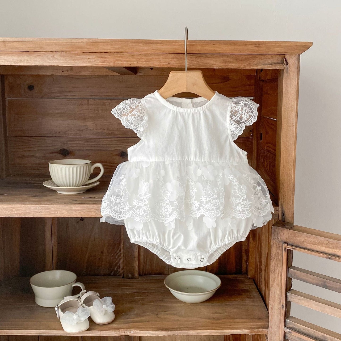 半袖ロンパース 刺繍レーススリーブスカートドレスロンパース【mh0010158】