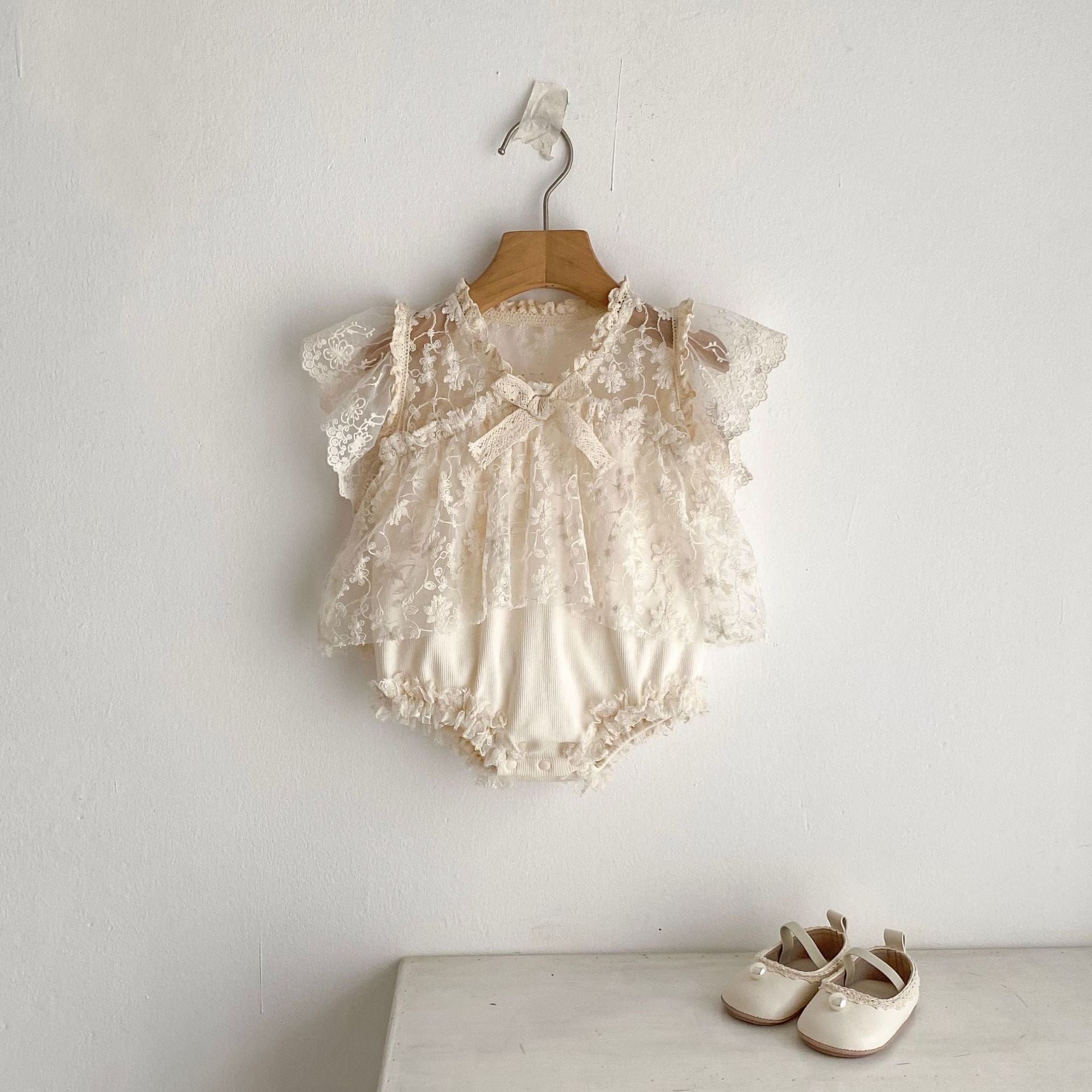 半袖ロンパース 刺繍レースドッキングロンパース【mh0010159】