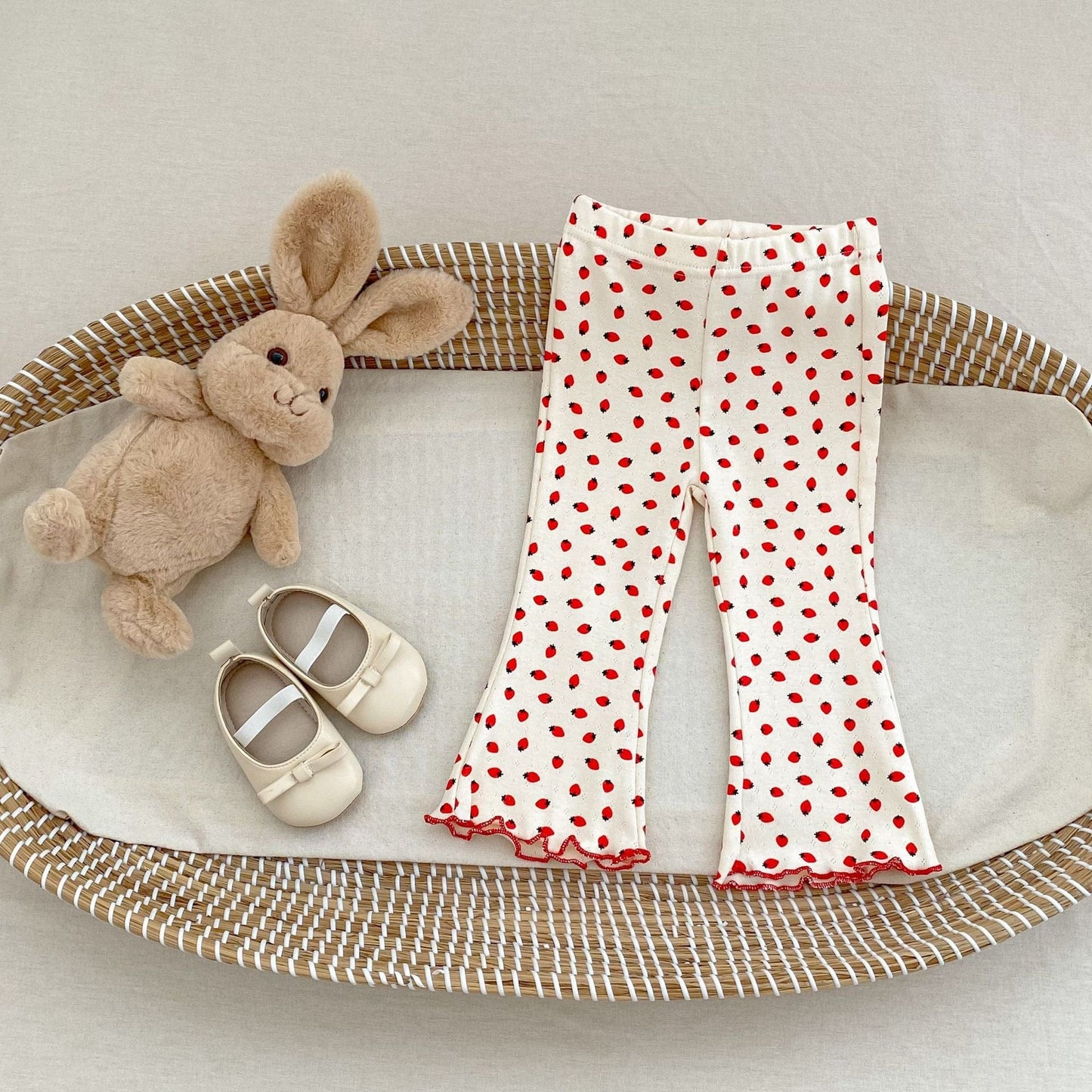 レギンスパンツ いちご/ベアくまプリントフレアレギンスパンツ【mh0010525】