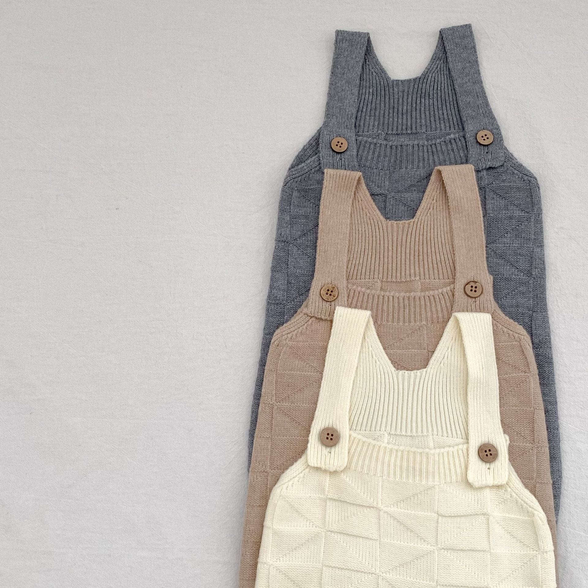 サロペットパンツ・サスペンダーパンツ 柄編みニットサロペットロンパース【mh0010847】