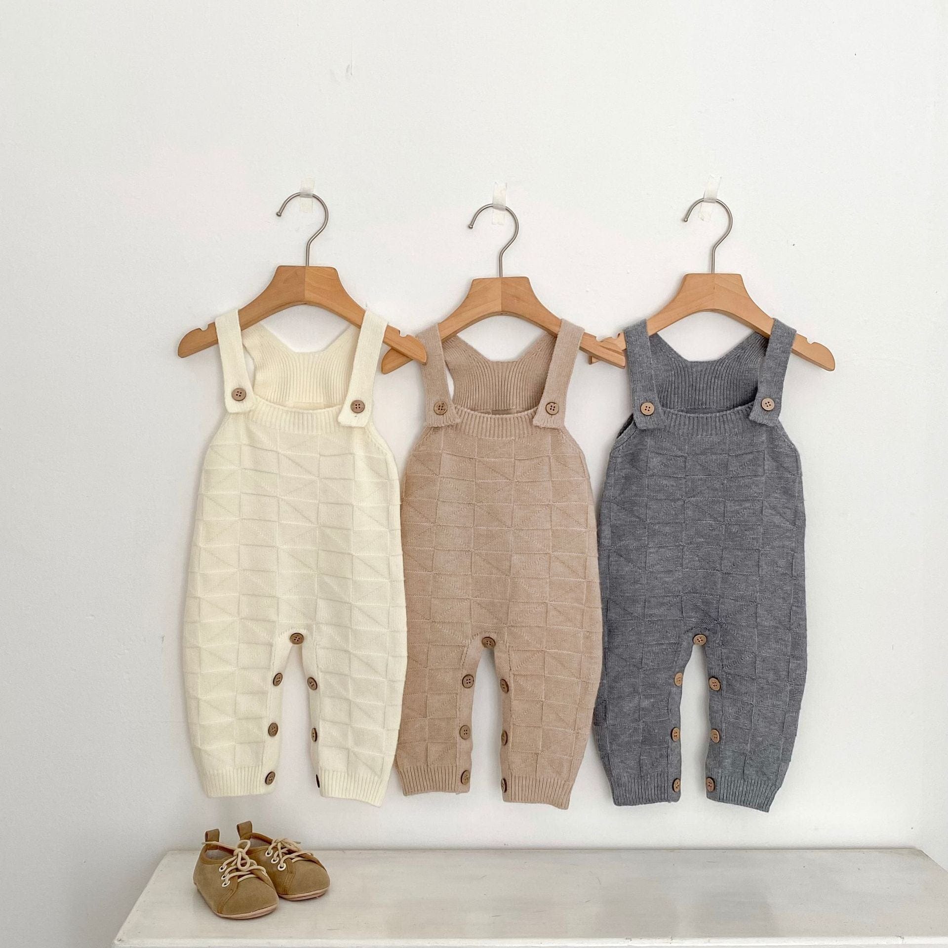 サロペットパンツ・サスペンダーパンツ 柄編みニットサロペットロンパース【mh0010847】