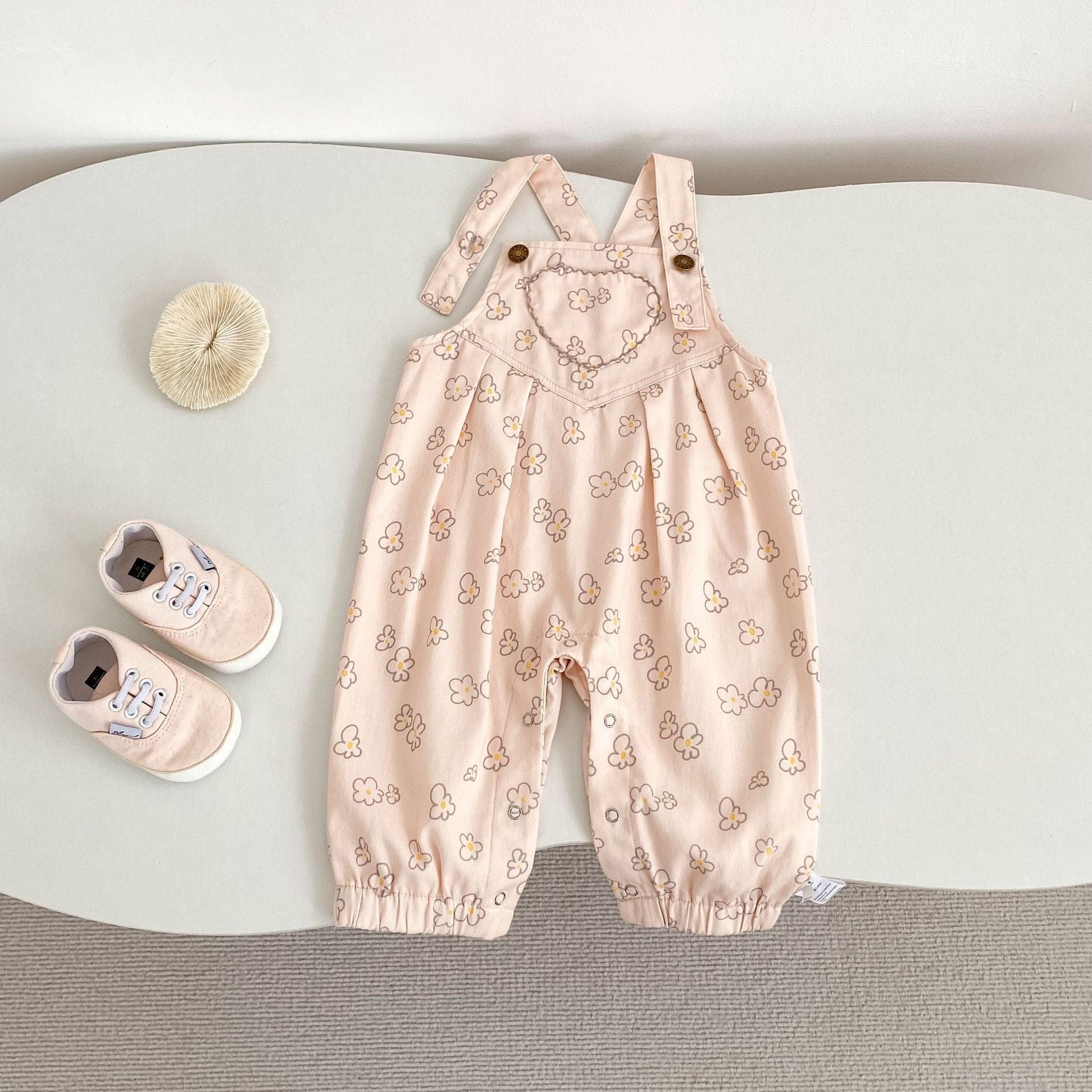 サロペットパンツ・サスペンダーパンツ 花柄プリントサロペットロンパース【mh0010856】