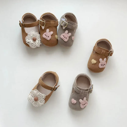 ベビー用靴 お花モチーフストラップシューズ レースフラワー付きフォーマルシューズ【mh0011068】