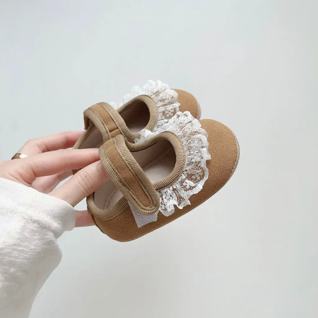 ベビー用靴 レースフリル付きストラップシューズ ソフトソールフォーマルシューズ【mh0011070】