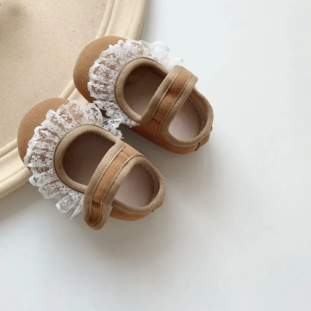 ベビー用靴 レースフリル付きストラップシューズ ソフトソールフォーマルシューズ【mh0011070】