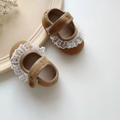 ベビー用靴 レースフリル付きストラップシューズ ソフトソールフォーマルシューズ【mh0011070】