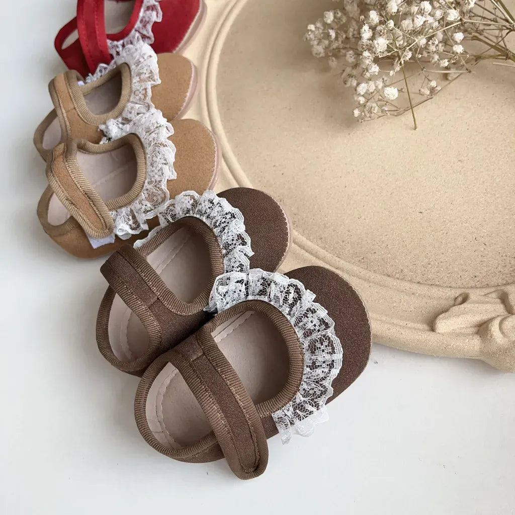 ベビー用靴 レースフリル付きストラップシューズ ソフトソールフォーマルシューズ【mh0011070】