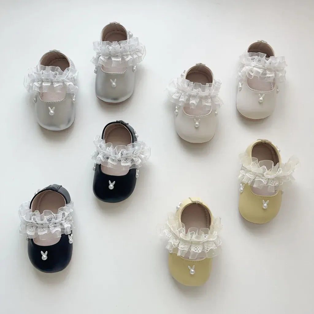 ベビー用靴 うさぎ刺繍ストラップシューズ ハートモチーフ付きベビーシューズ【mh0011071】