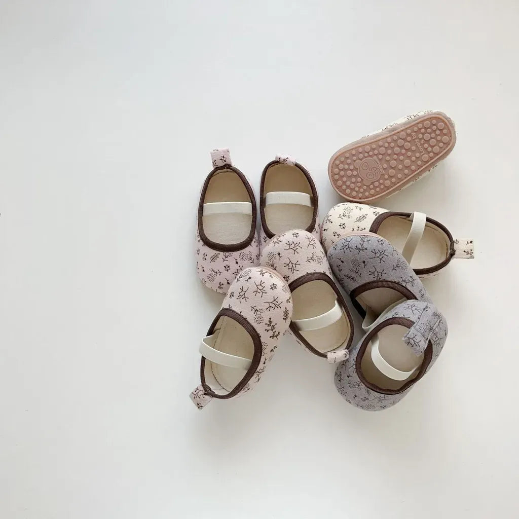 ベビー用靴 小花柄ストラップバレエシューズ ソフトソールベビーシューズ ゴムバンド付き【mh0011072】