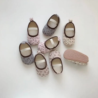 ベビー用靴 小花柄ストラップバレエシューズ ソフトソールベビーシューズ ゴムバンド付き【mh0011072】