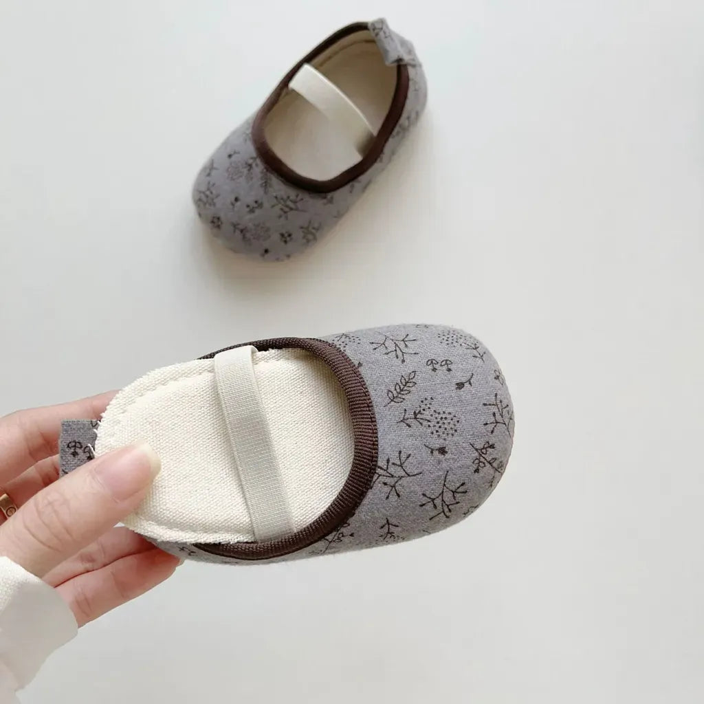 ベビー用靴 小花柄ストラップバレエシューズ ソフトソールベビーシューズ ゴムバンド付き【mh0011072】