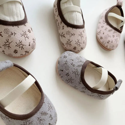 ベビー用靴 小花柄ストラップバレエシューズ ソフトソールベビーシューズ ゴムバンド付き【mh0011072】