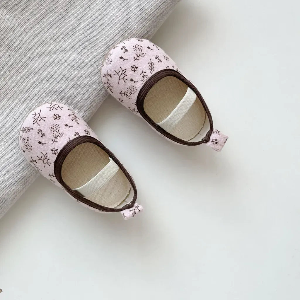 ベビー用靴 小花柄ストラップバレエシューズ ソフトソールベビーシューズ ゴムバンド付き【mh0011072】