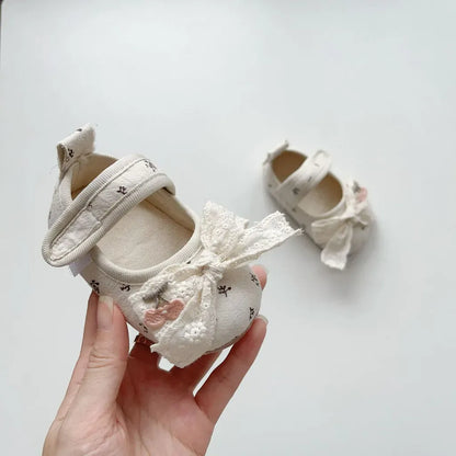 ベビー用靴 さくらんぼ刺繍リボンソフトソールベビーシューズ【mh0011074】