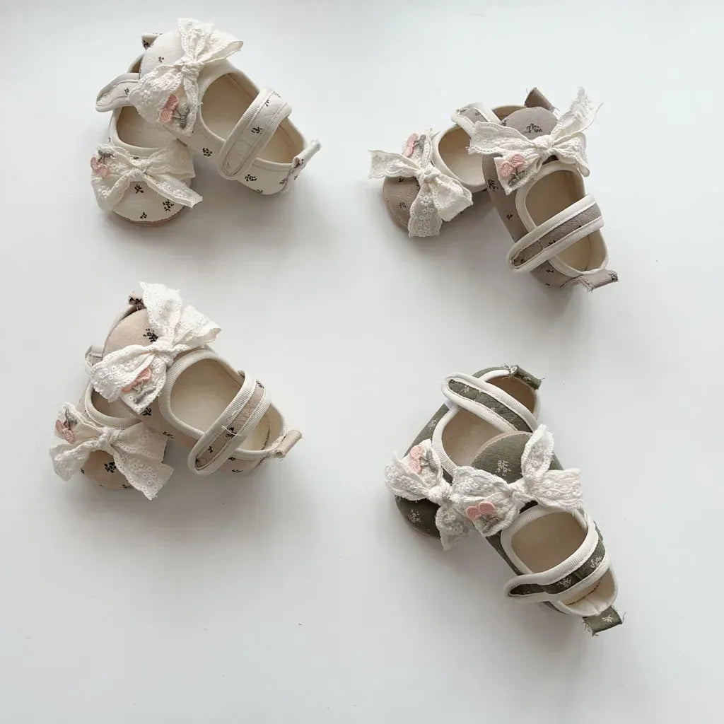 ベビー用靴 さくらんぼ刺繍リボンソフトソールベビーシューズ【mh0011074】