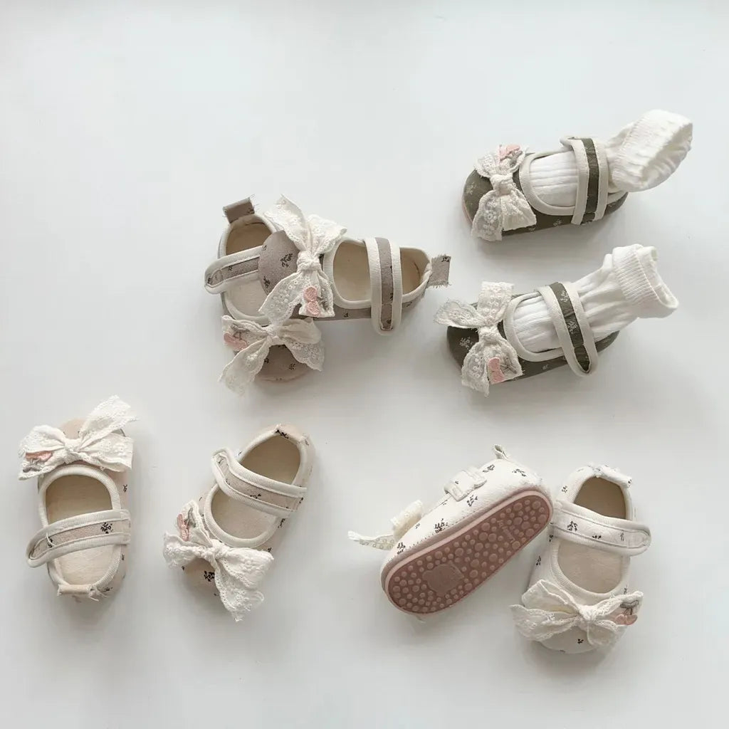 ベビー用靴 さくらんぼ刺繍リボンソフトソールベビーシューズ【mh0011074】