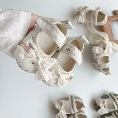 ベビー用靴 さくらんぼ刺繍リボンソフトソールベビーシューズ【mh0011074】