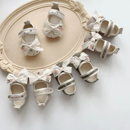 ベビー用靴 さくらんぼ刺繍リボンソフトソールベビーシューズ【mh0011074】