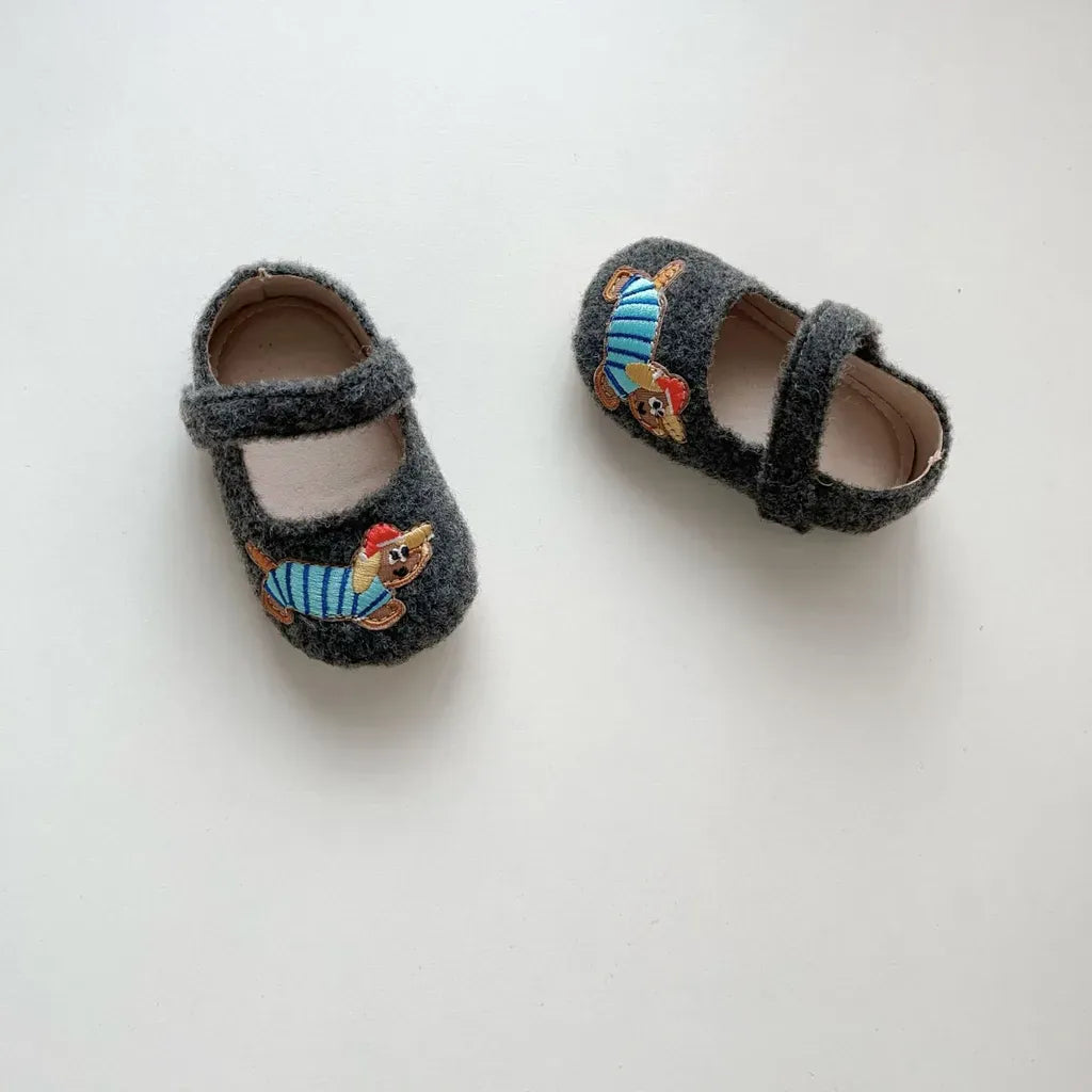 ベビー用靴 ドッグ刺繍フランネルストラップベビーシューズ【mh0011076】