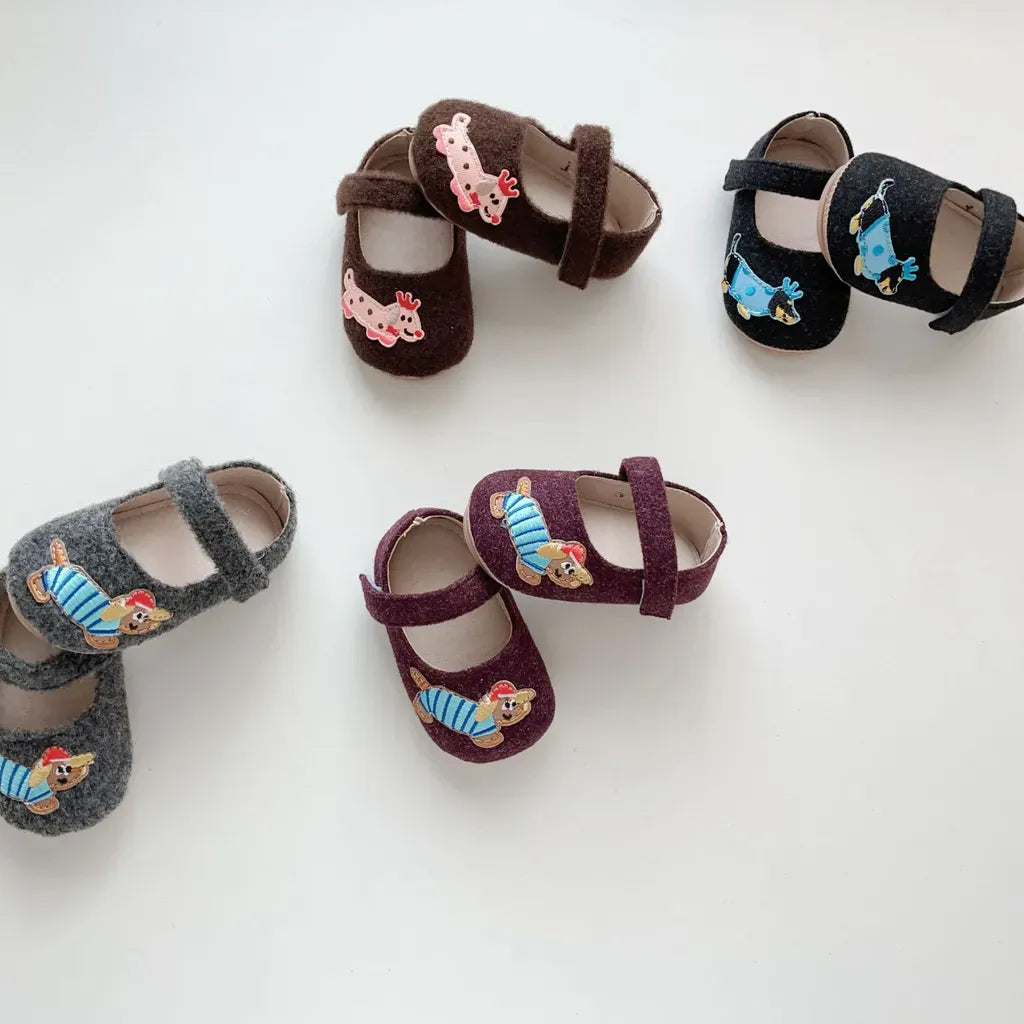 ベビー用靴 ドッグ刺繍フランネルストラップベビーシューズ【mh0011076】