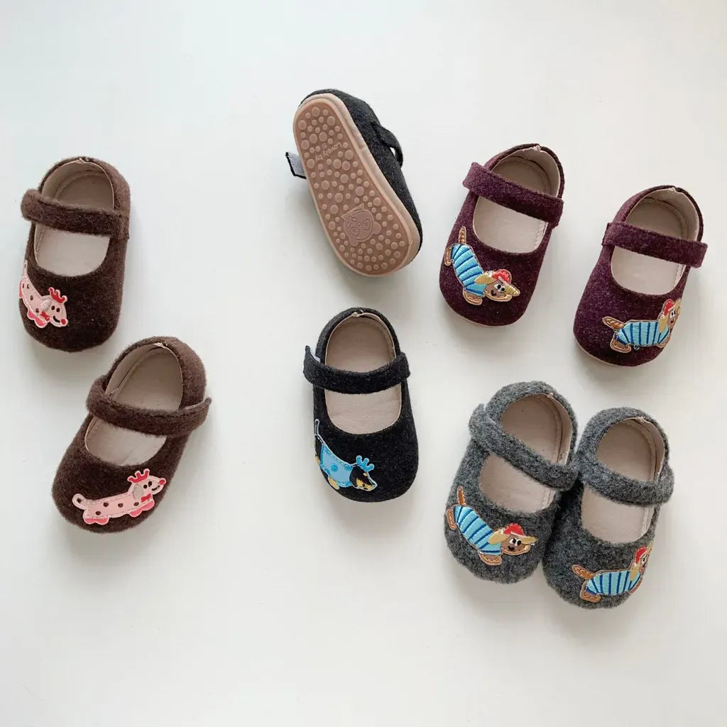 ベビー用靴 ドッグ刺繍フランネルストラップベビーシューズ【mh0011076】
