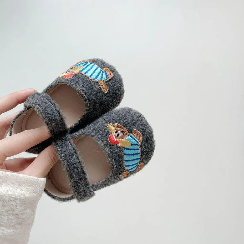 ベビー用靴 ドッグ刺繍フランネルストラップベビーシューズ【mh0011076】