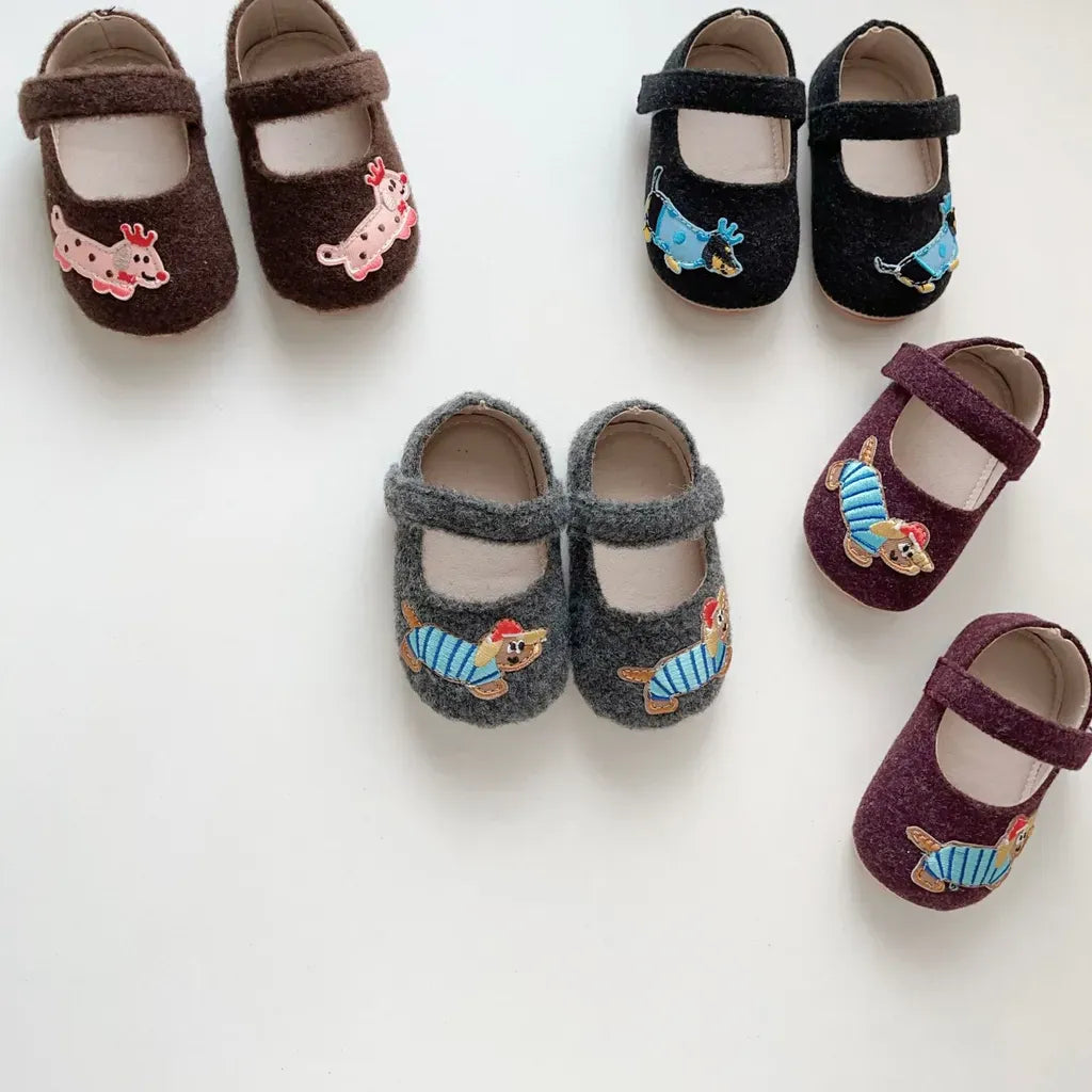 ベビー用靴 ドッグ刺繍フランネルストラップベビーシューズ【mh0011076】