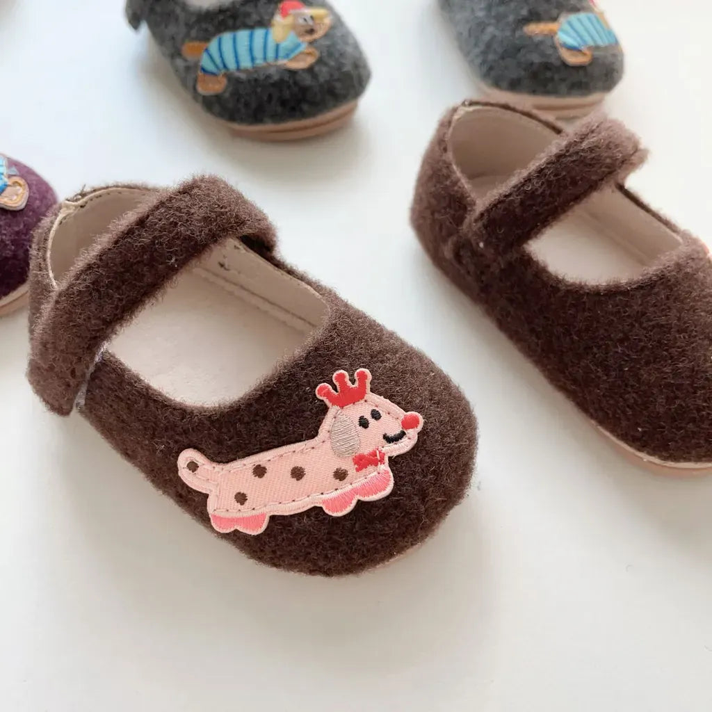 ベビー用靴 ドッグ刺繍フランネルストラップベビーシューズ【mh0011076】