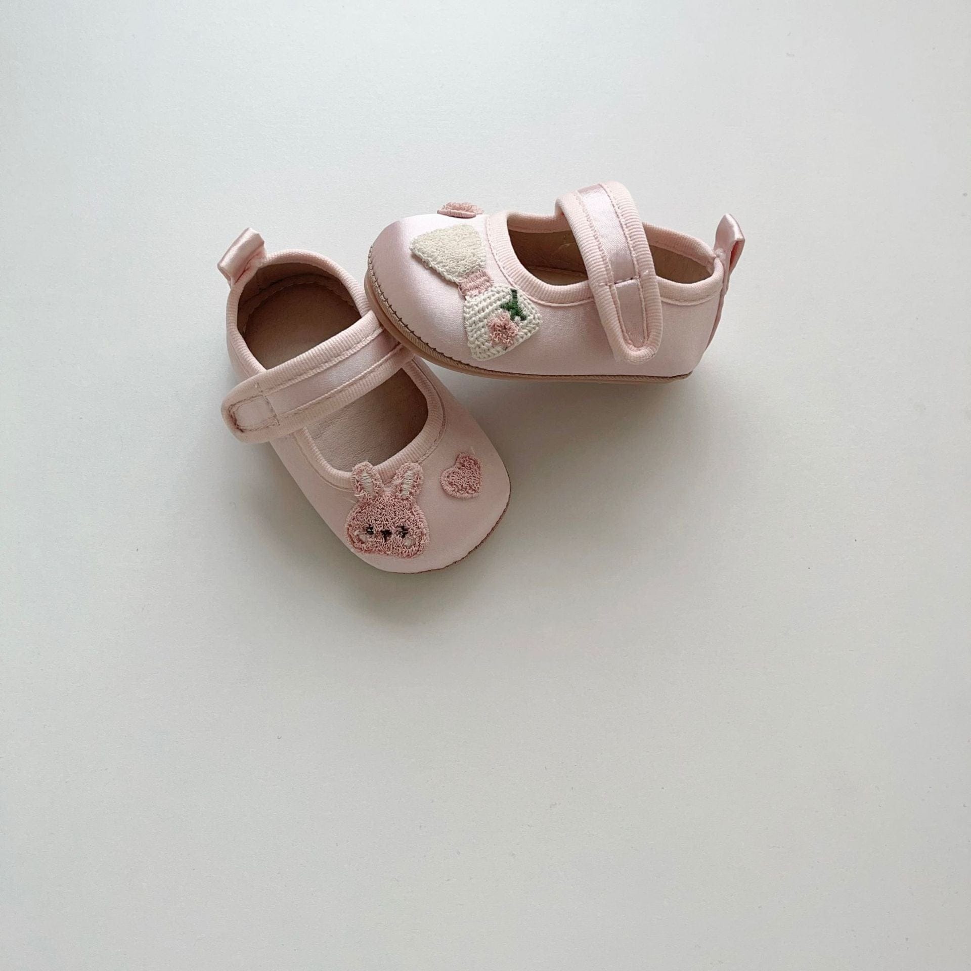 ベビー用靴 Pink / S うさぎ刺繍ベルクロストラップベビーシューズ【mh0011075】