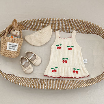 タンクトップ・キャミソール・ノースリーブトップス Strawberry Knit Suspender Top ストロベリー 刺繍 ニット トップス【mh0012178】