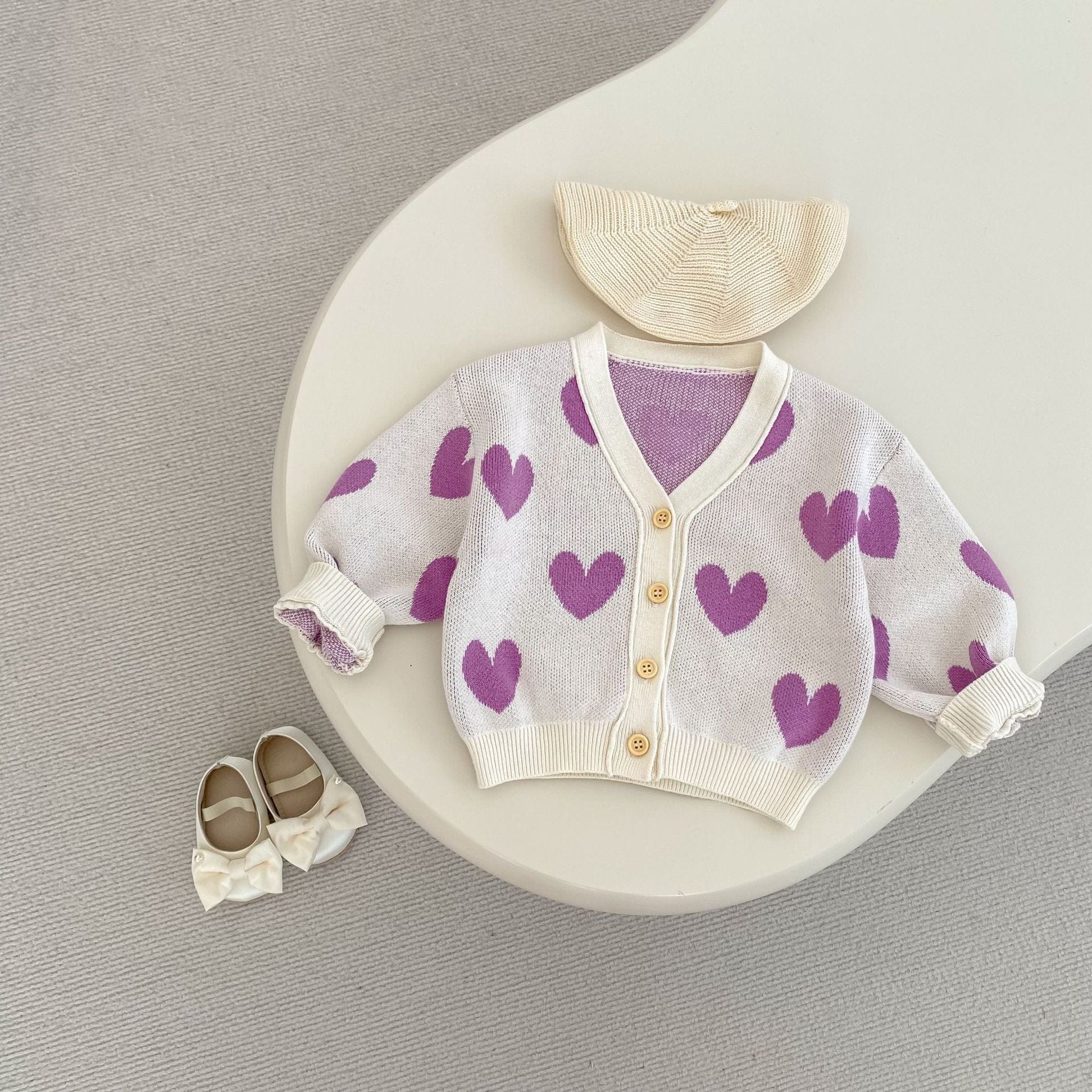 カーディガン・パーカー ハート柄ニットVネックカーディガン【mh0010843】