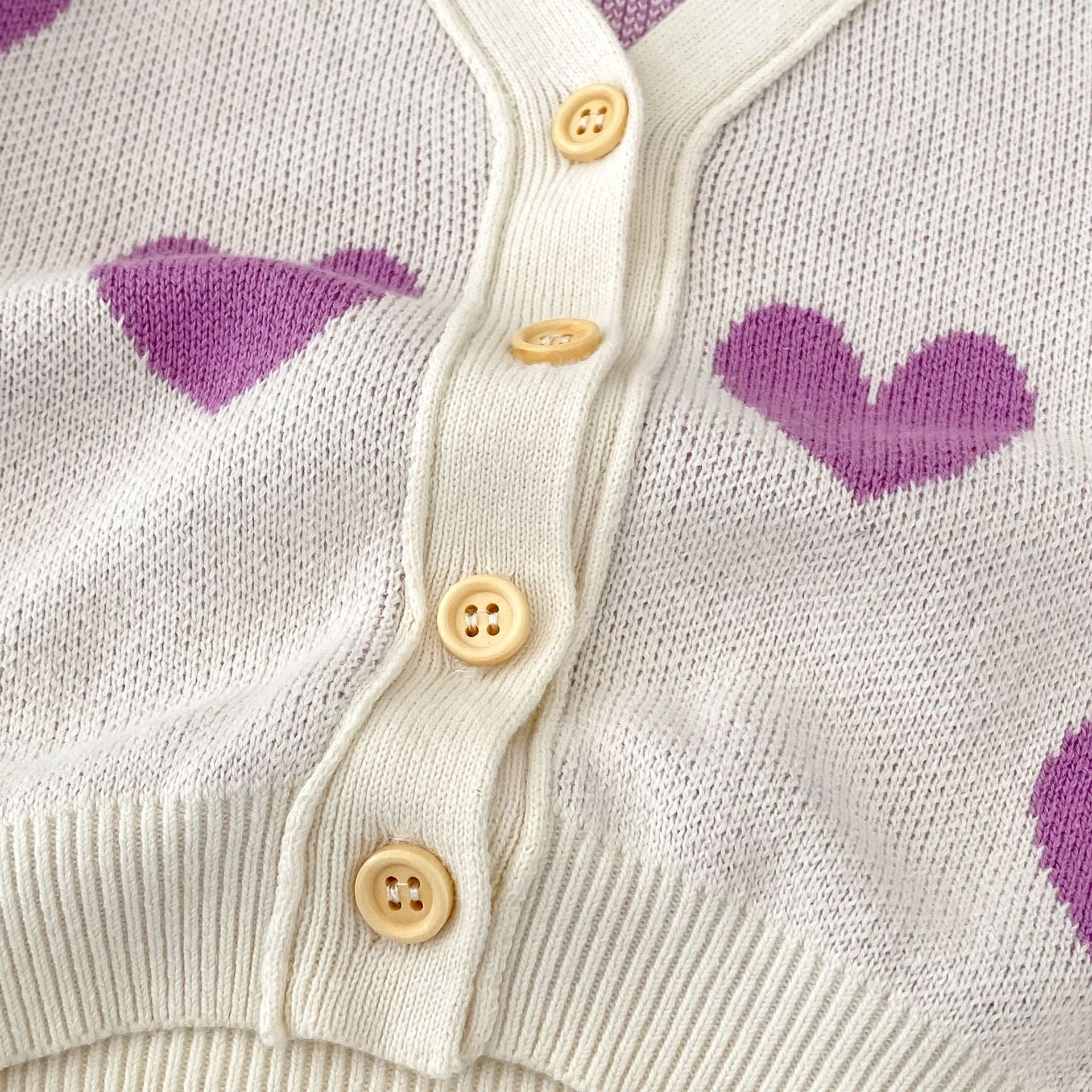 カーディガン・パーカー ハート柄ニットVネックカーディガン【mh0010843】