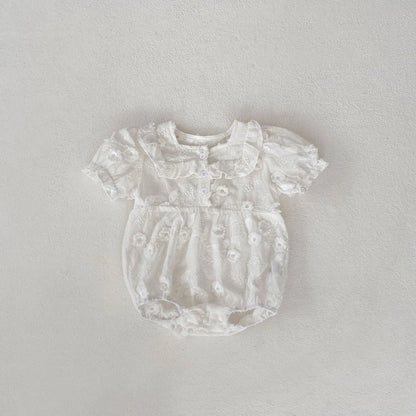 半袖ロンパース White / 66cm ベビーロンパース フラワー花柄エンボス フリル 半袖ボディスーツ ホワイト【mh0004660】