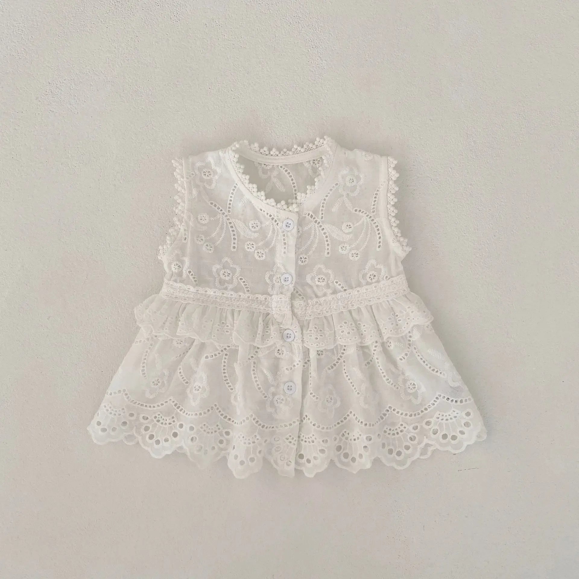 カーディガン・パーカー White / 66cm ベビーカーディガン レース ノースリーブペプラムトップス ホワイト【mh0006089】