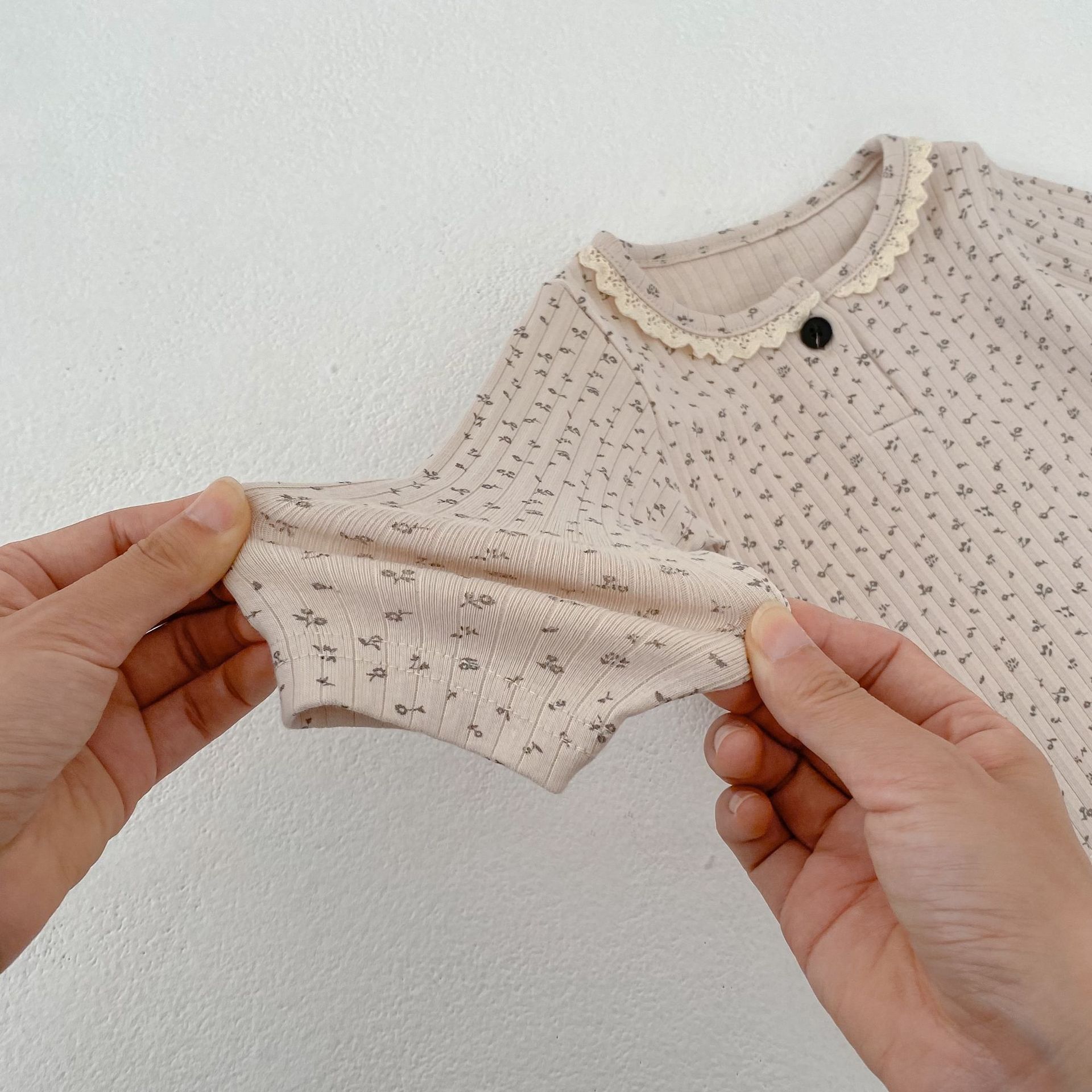 長袖Tシャツ Lace Print Long Sleeve T-Shirt レースプリント 長袖Tシャツ【mh0012174】