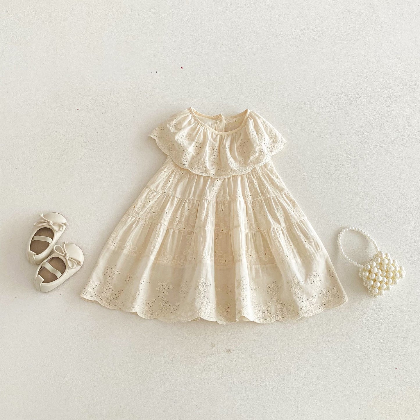 Eyelet Embroidered Ruffle Tiered Dress ベージュ レースカラー ティアード ワンピース【mh0012725】 angou ノースリーブワンピース